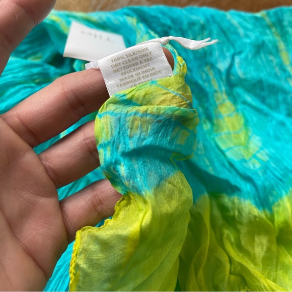 TILO Scarves NEW Silk Crinkle Cutie with Tags. Gorgeous ๐ - Picture 6 of 10